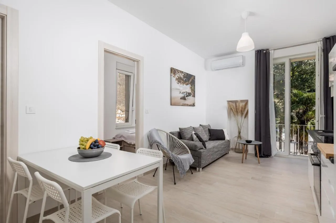 Balcony Apartment Pampas Rijeka